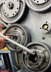 Installing The Timing Gears On A Detroit Diesel 671 Video